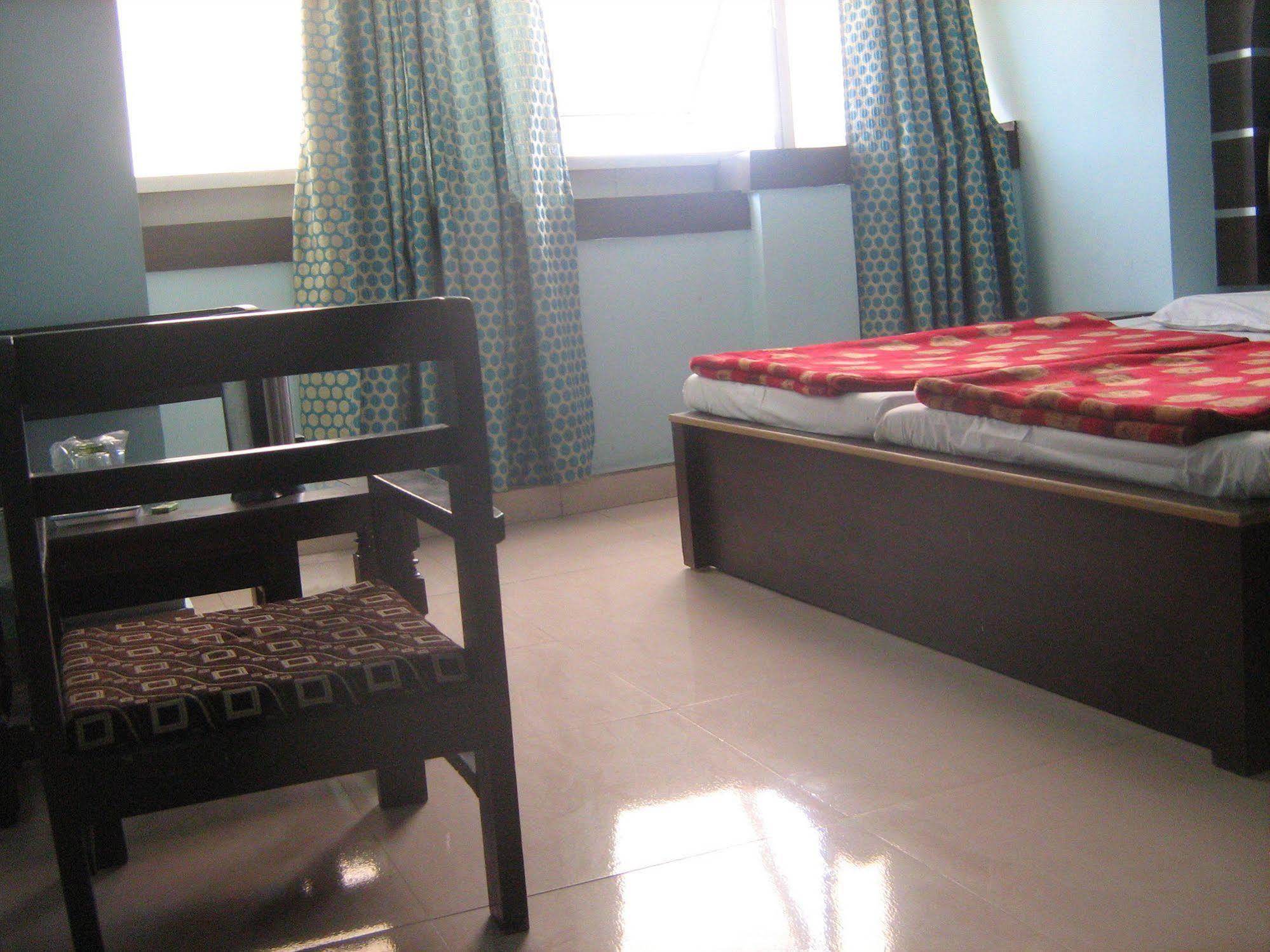 Hotel Gyan Haridwār Extérieur photo